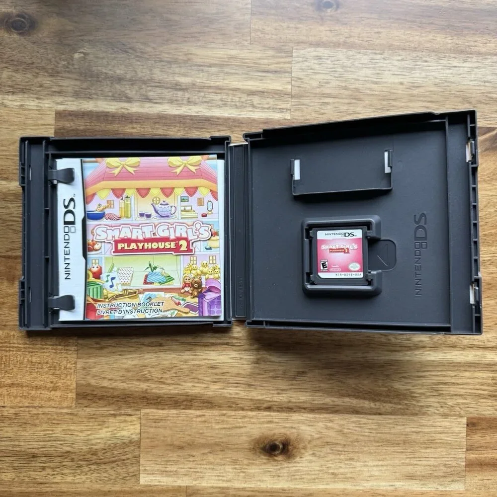 Smart Girl's Playhouse 2 (Nintendo DS, 2009) Complete in Box CIB WORKING TESTED‎